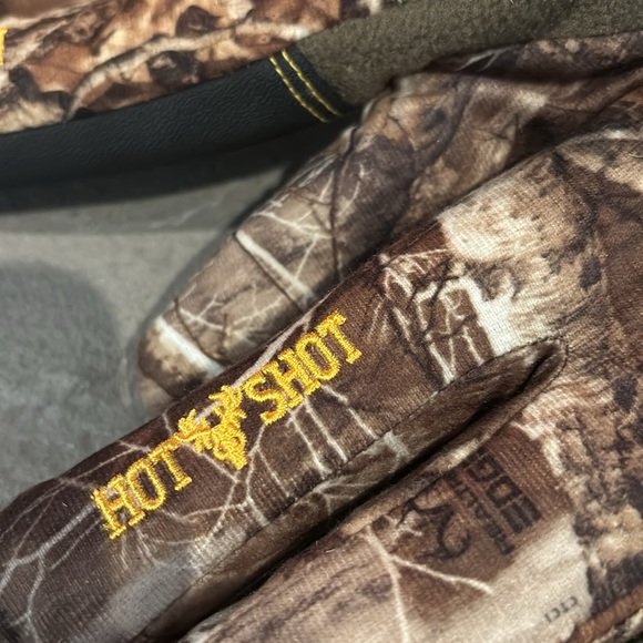 Realtree New Edge Hot Shot, pro-text, waterproof,breathable,fleece lined gloves - Picture 6 of 10